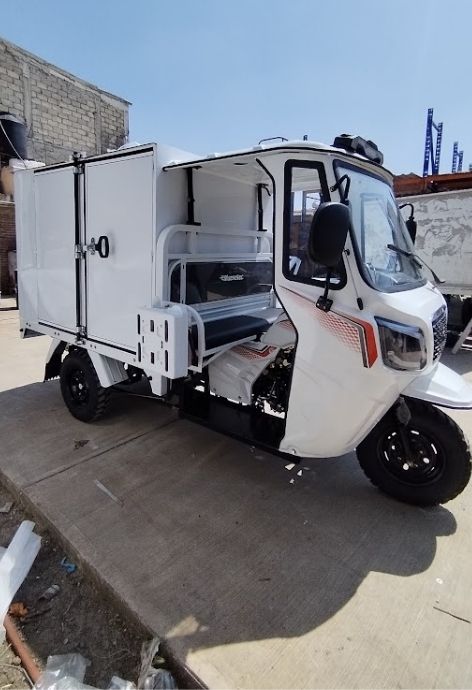 motocarro caja seca demostrativa